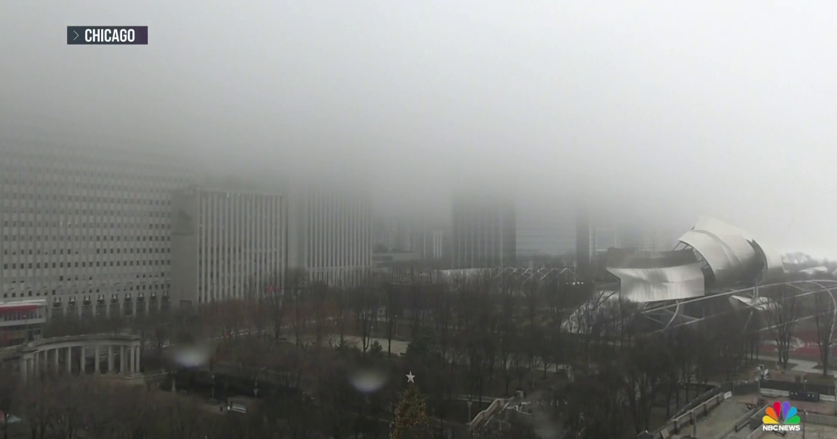 Fog alerts lead to ripple effect of flight delays nationwide, slowing Christmas Eve travel rush