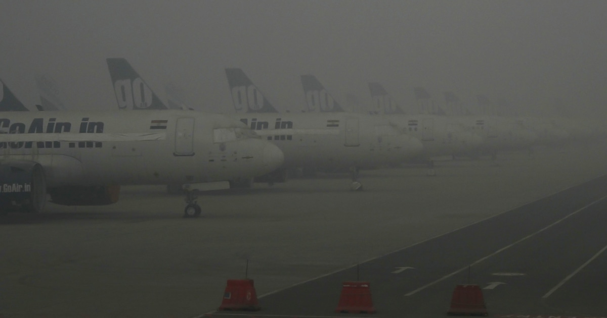 Winter smog blankets South Asian capitals of Dhaka and New Delhi