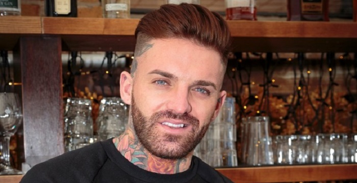 Aaron Chalmers Bio, Early Life, Career, Net Worth and Salary