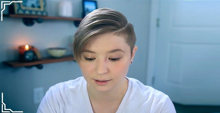 Ash Hardell Bio Bio, Early Life, Career, Net Worth and Salary