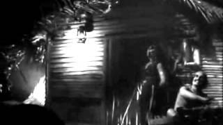 Dekh Chaand Ki Ore Lyrics
Mukesh