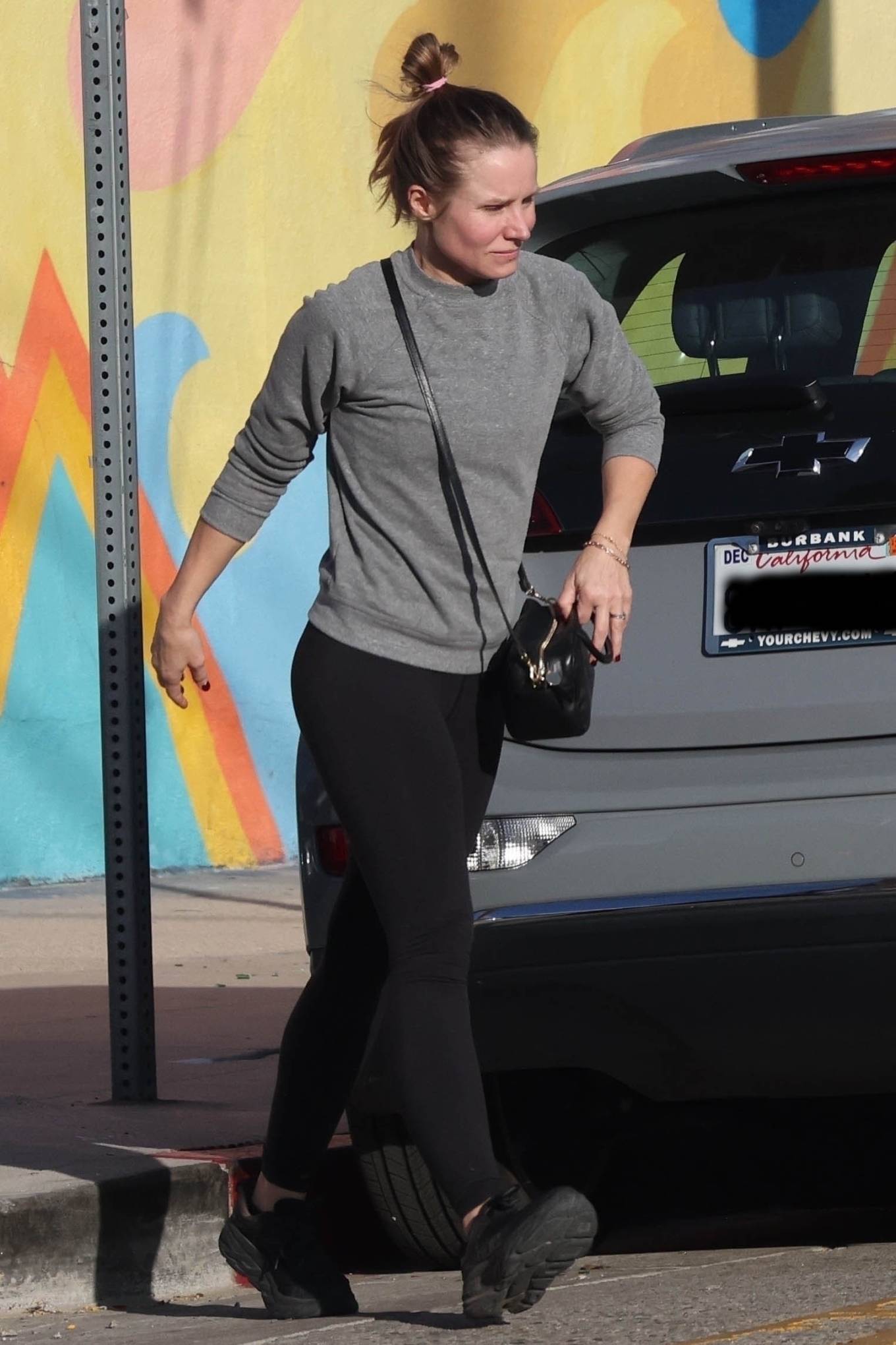 Kristen Bell – Out in Los Angeles