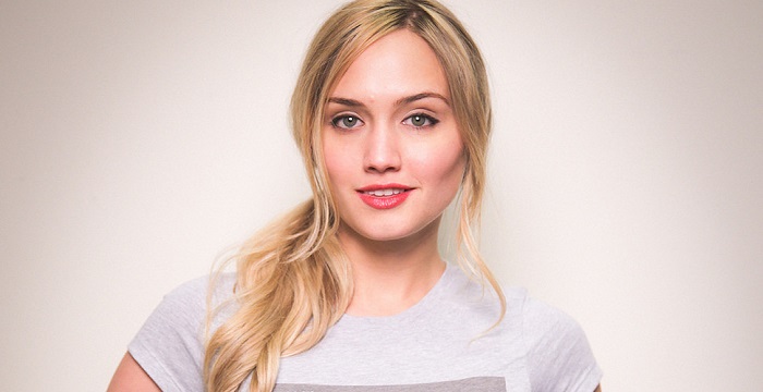 Naomi Kyle Bio, Early Life, Career, Net Worth and Salary