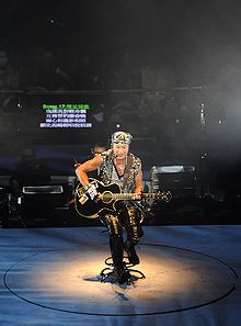 Sam Hui Biography, Age, Height, Wife, Net Worth and Family