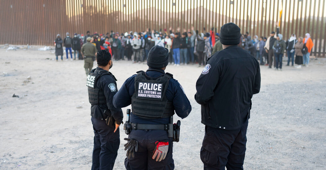 Trump, Attacked for Echoing Hitler, Says He Never Read ‘Mein Kampf’