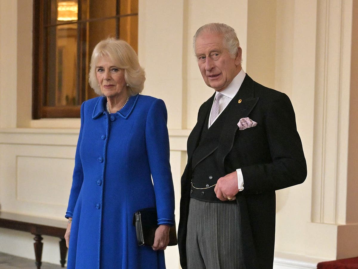 What does the royal family eat at Christmas?