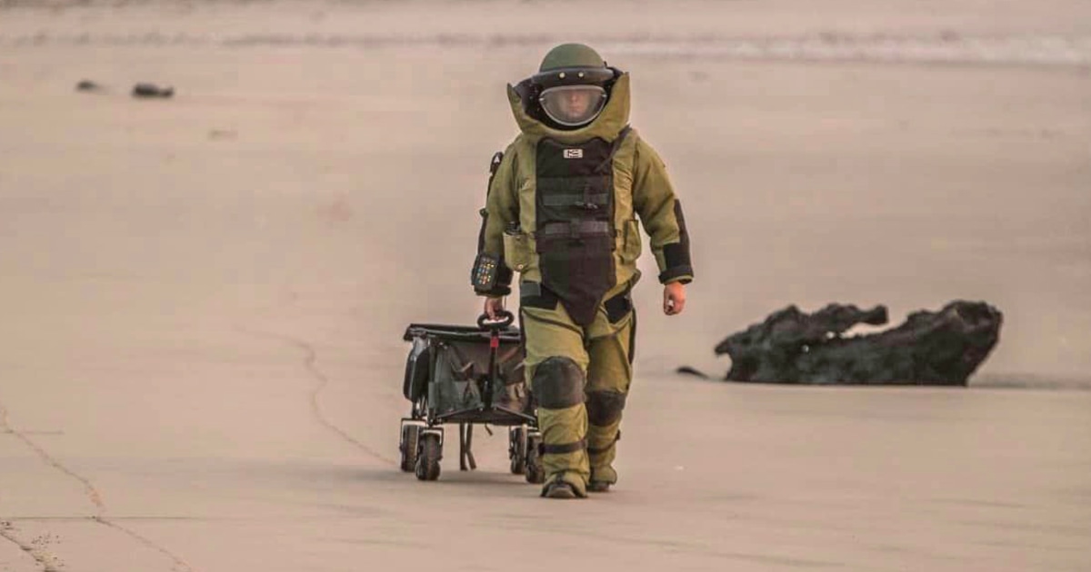 Military 'practice bomb' from the '60s found on New Year's Eve on California beach