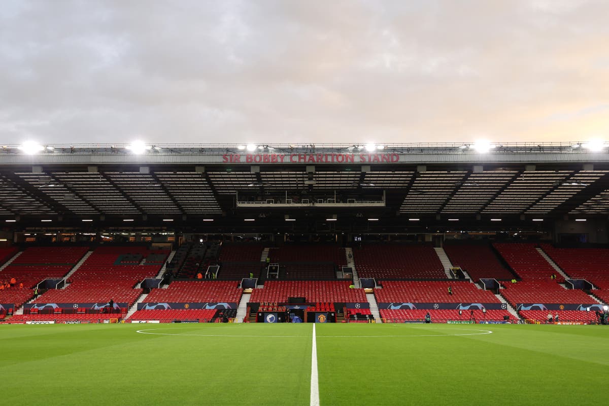 Manchester United v Tottenham LIVE: Premier League latest updates