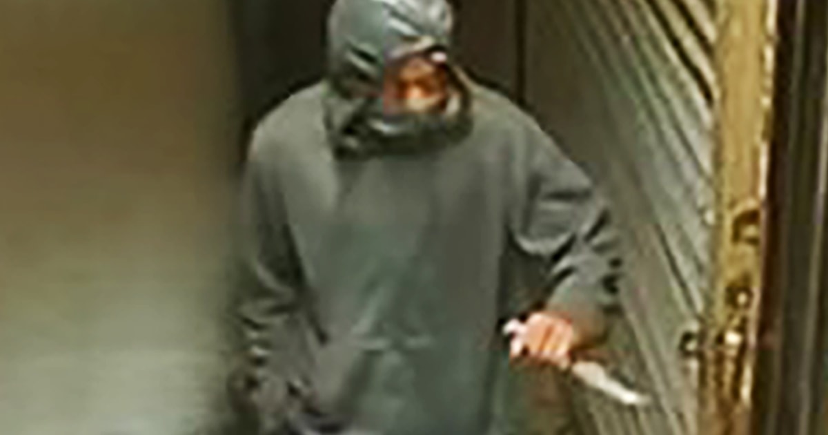 Person of interest in 5 stabbings over 9 days in Queens is in custody, NYPD says