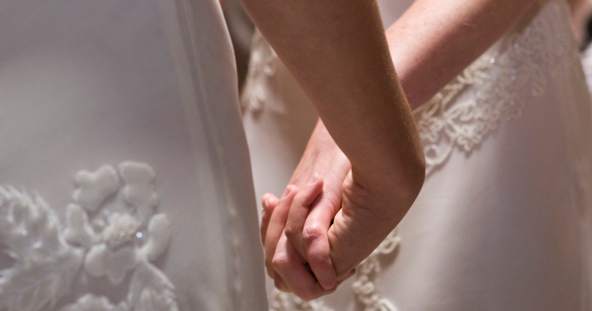 Lesbian couple get free wedding venue after ‘heart-crushing’ experience with initial locale