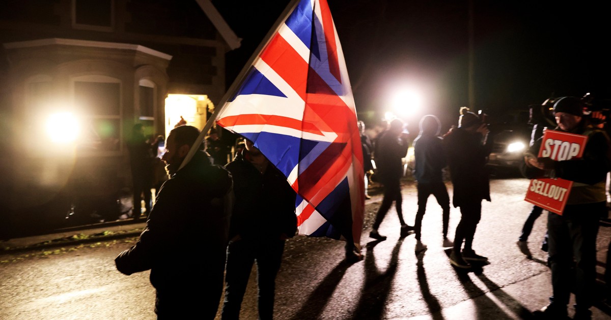 Northern Ireland party agrees to end 2-year boycott that caused government collapse