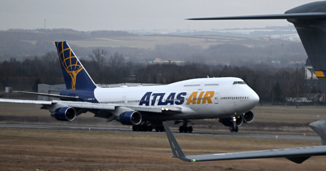 Cargo Plane Makes Emergency Landing in Miami After ‘Engine Malfunction’