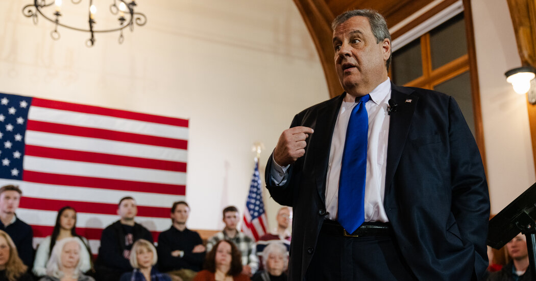 Chris Christie Goes Down Swinging at Trump and Pleading With His Party