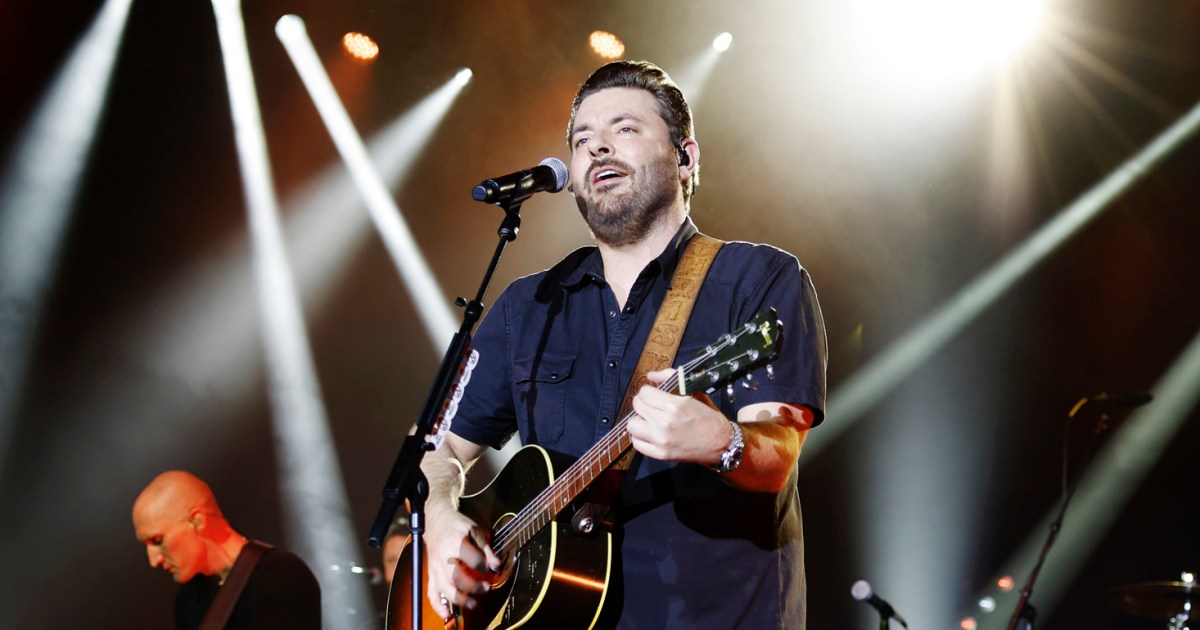Country musician Chris Young charged with disorderly conduct, resisting arrest, assaulting an officer in Nashville bar