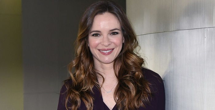 Danielle Panabaker Bio, Early Life, Career, Net Worth and Salary