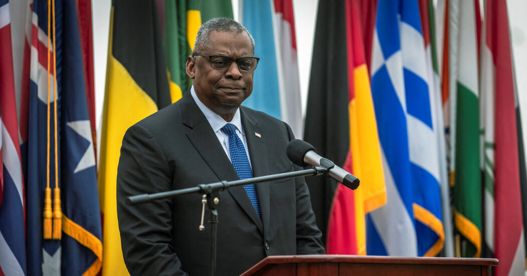 Defense Secretary Kept White House in the Dark About His Hospitalization