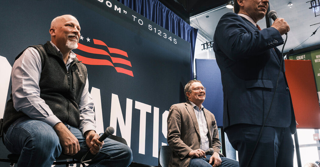 Defying Trump, G.O.P. Congressmen Hit the Road for DeSantis