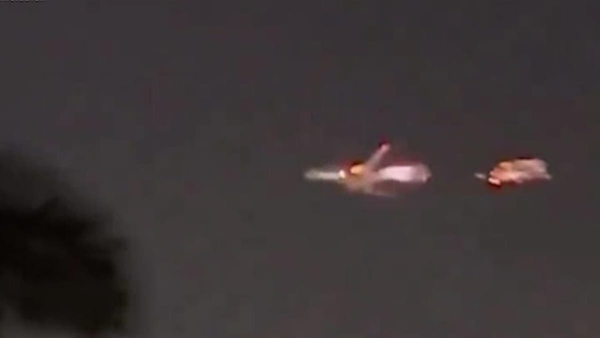 FAA investigating Boeing after plane makes emergency landing due to engine fire