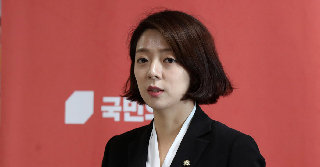 For Second Time This Month, a Politician Is Attacked in South Korea