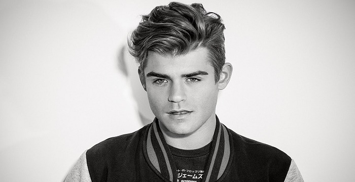 Garrett Clayton Bio, Early Life, Career, Net Worth and Salary