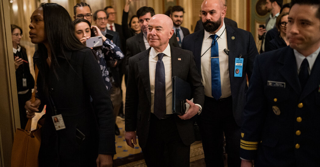 Impeachment and Border Talks Put G.O.P. at Odds Over Mayorkas