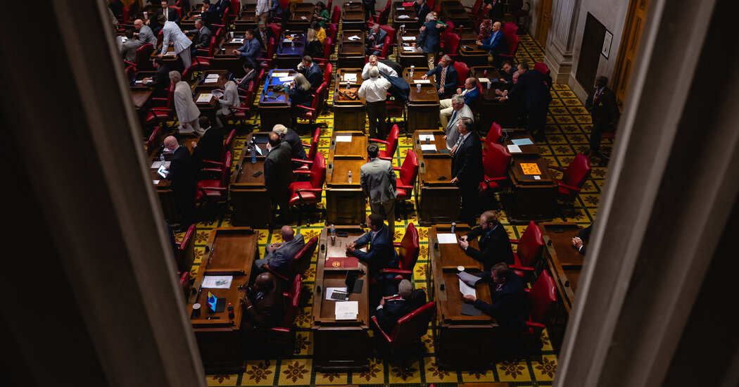 In 2024, Expect New Debates on A.I., Gender and Guns