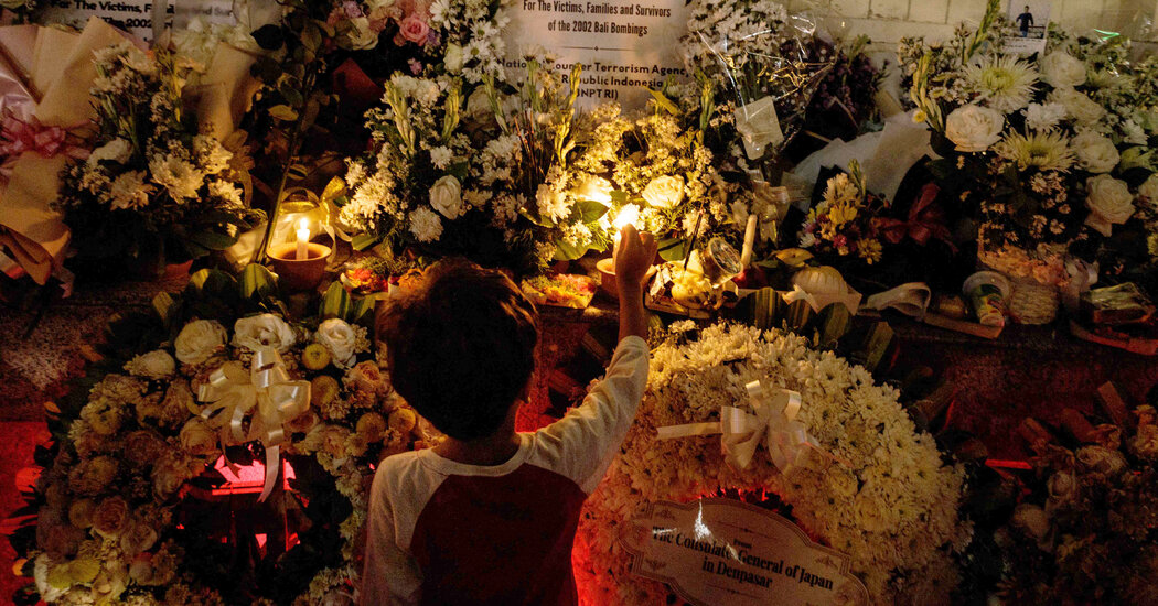 Malaysian Prisoners Plead Guilty to Conspiring in 2002 Bali Bombing