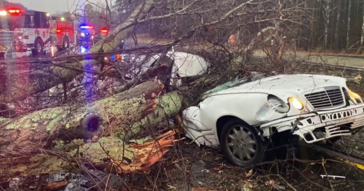 Monster storm system sparks deadly tornado outbreak in Gulf Coast and Southeast