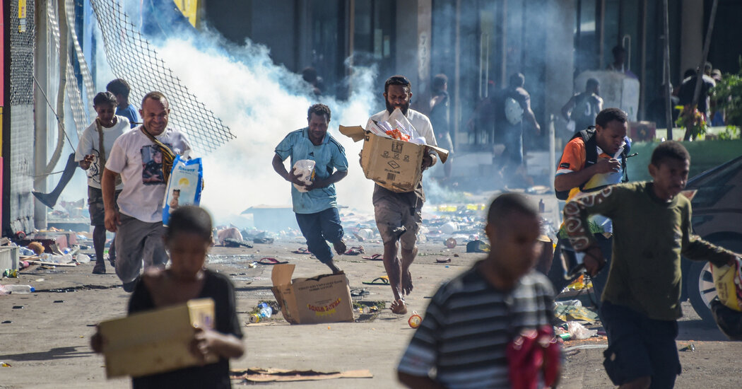 Papua New Guinea Orders Military to Restore Order as Unrest Rocks Capital