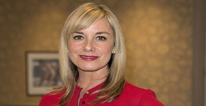 Tamzin Outhwaite Bio, Early Life, Career, Net Worth and Salary