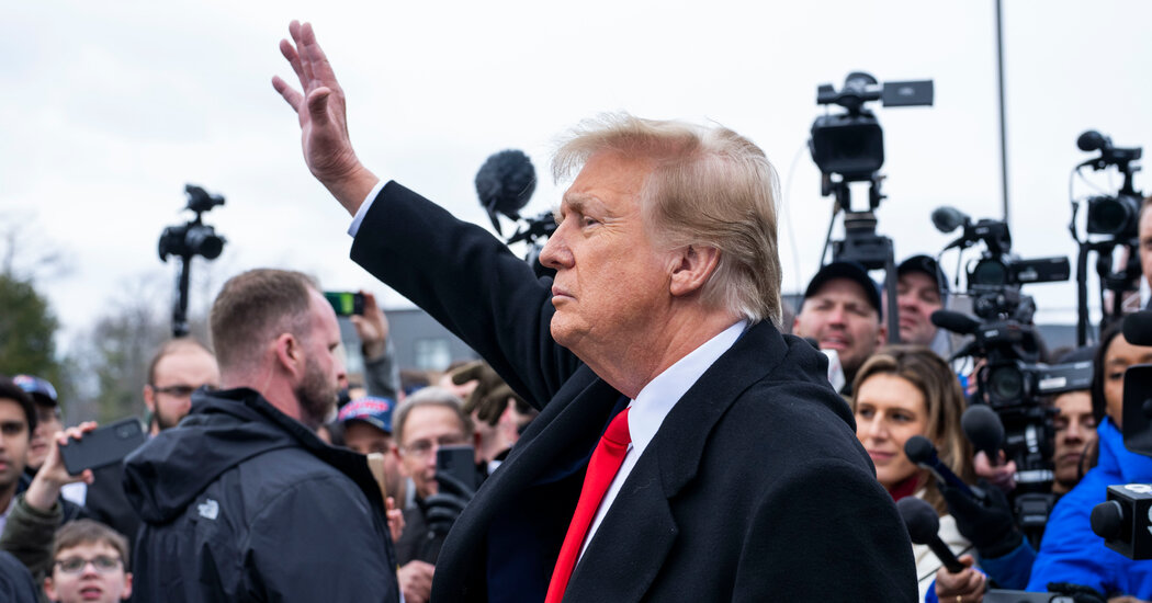 Trump’s ‘Al Capone’ Strategy Carries Risks in November