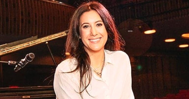 Vanessa Carlton Bio, Early Life, Career, Net Worth and Salary