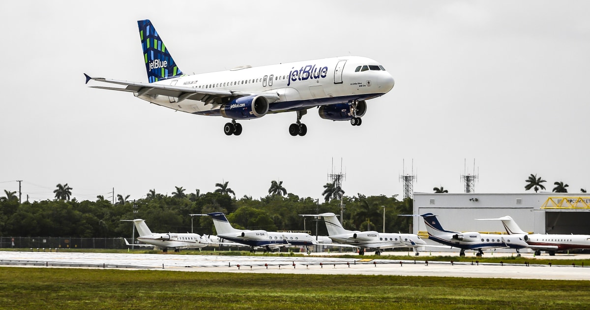 JetBlue: Unruly customer restrained by other passengers on flight from London to NYC