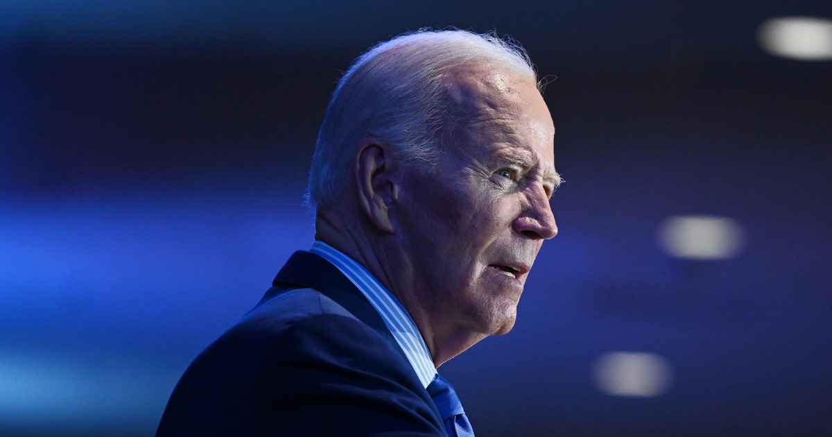 Poll: 20-point deficit on handling economy highlights Biden’s struggles against Trump