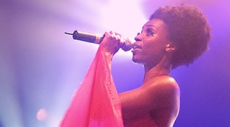 Skye Edwards Height, Weight, Age, Husband, Children