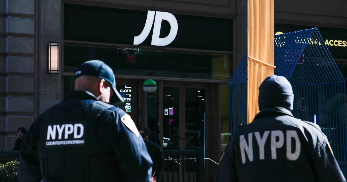 15-year-old accused of shooting tourist in Times Square identified