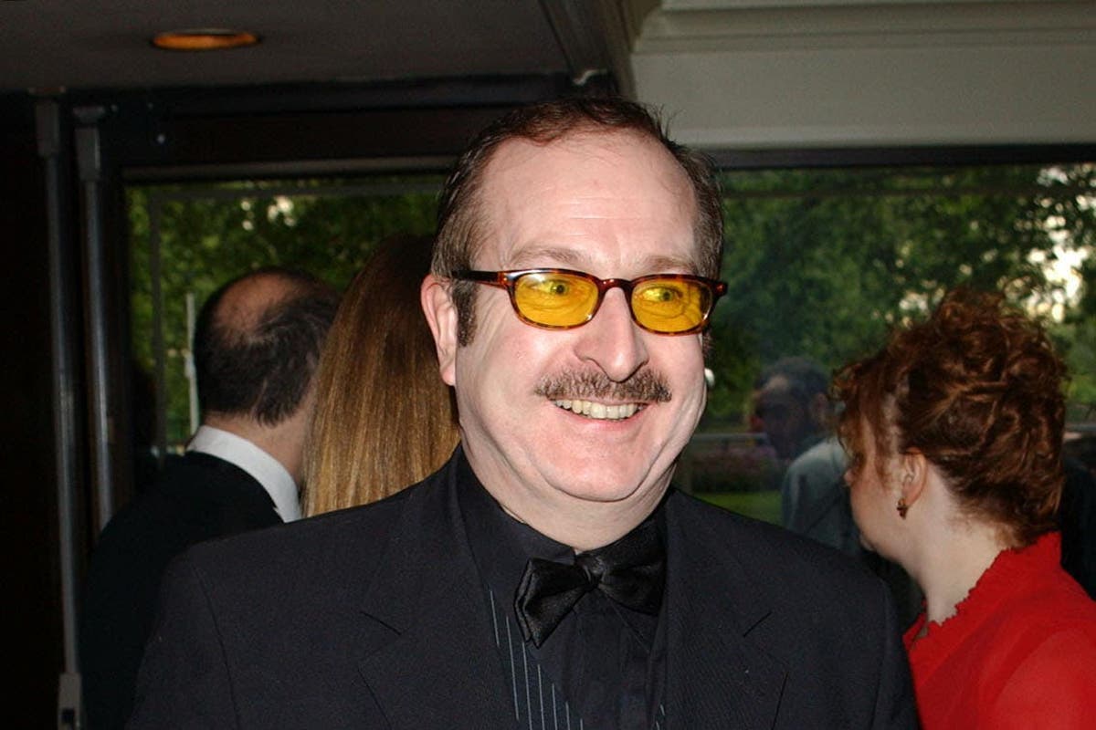 Steve Wright death: Tributes pour in for BBC Radio 1 and 2 presenter - latest