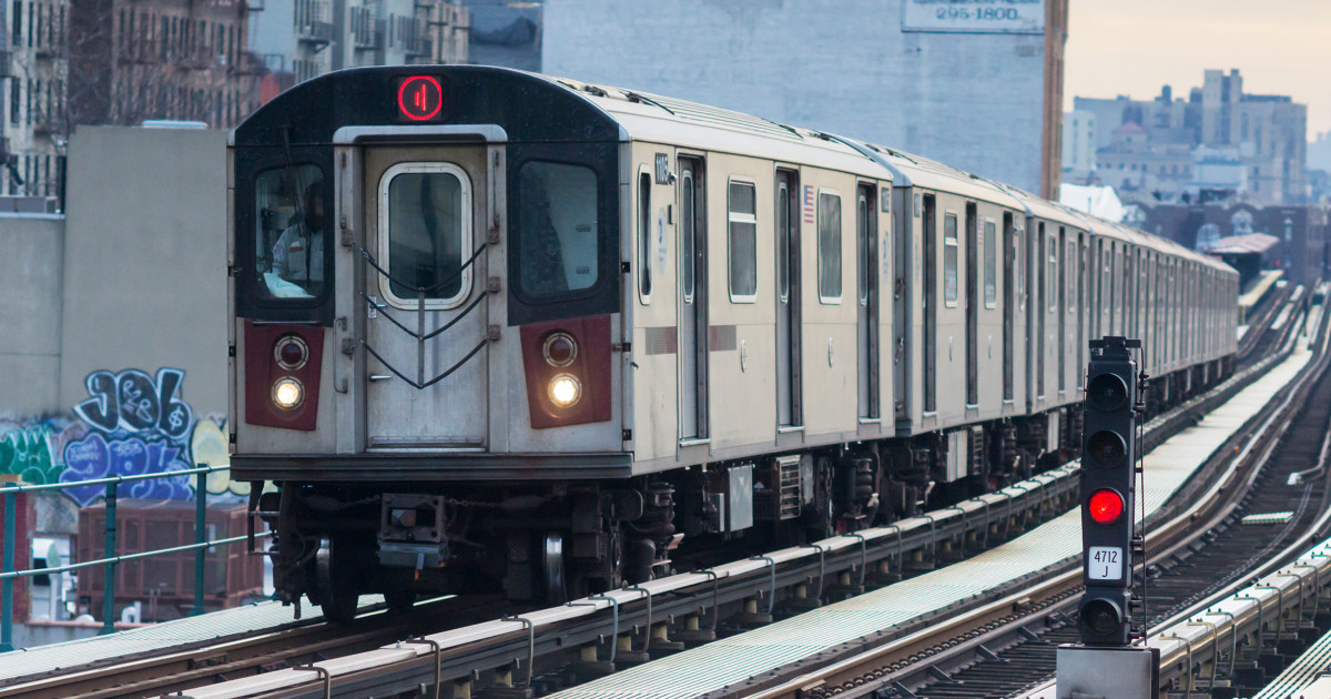 Human leg found abandoned on New York Subway track