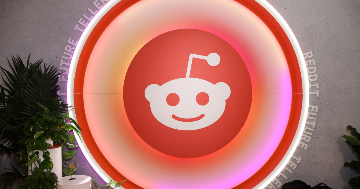 Reddit strikes $60M deal allowing Google to train AI models on its posts, unveils IPO plans