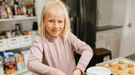 Kate Griffiths Height, Weight, Age, Facts, Family