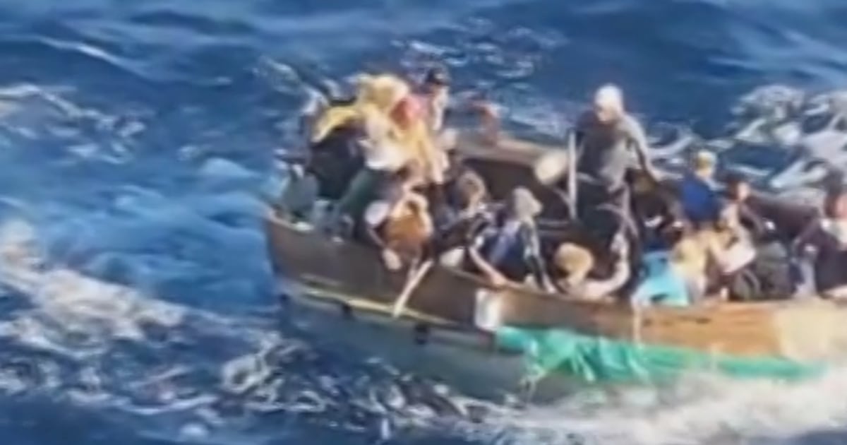 Video shows Carnival cruise ship rescuing migrants at sea near Cuba