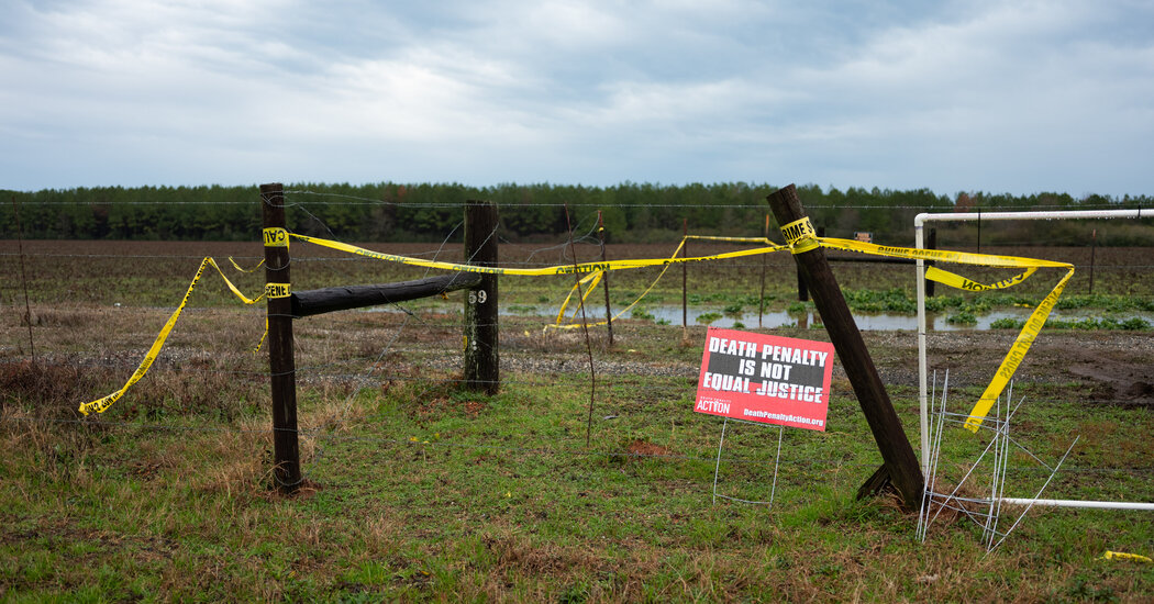A Select Few Witnessed Alabama’s Nitrogen Execution. This Is What They Saw.
