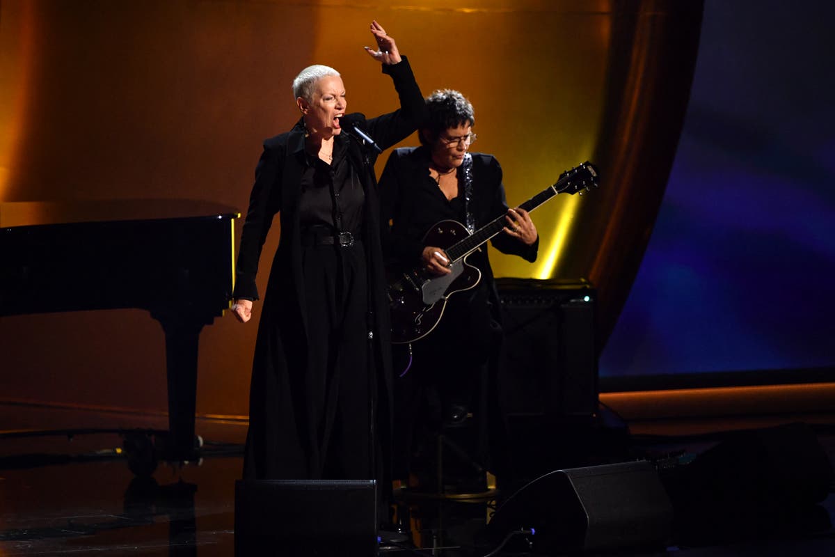 Annie Lennox calls for ceasefire during Grammys In Memoriam performance