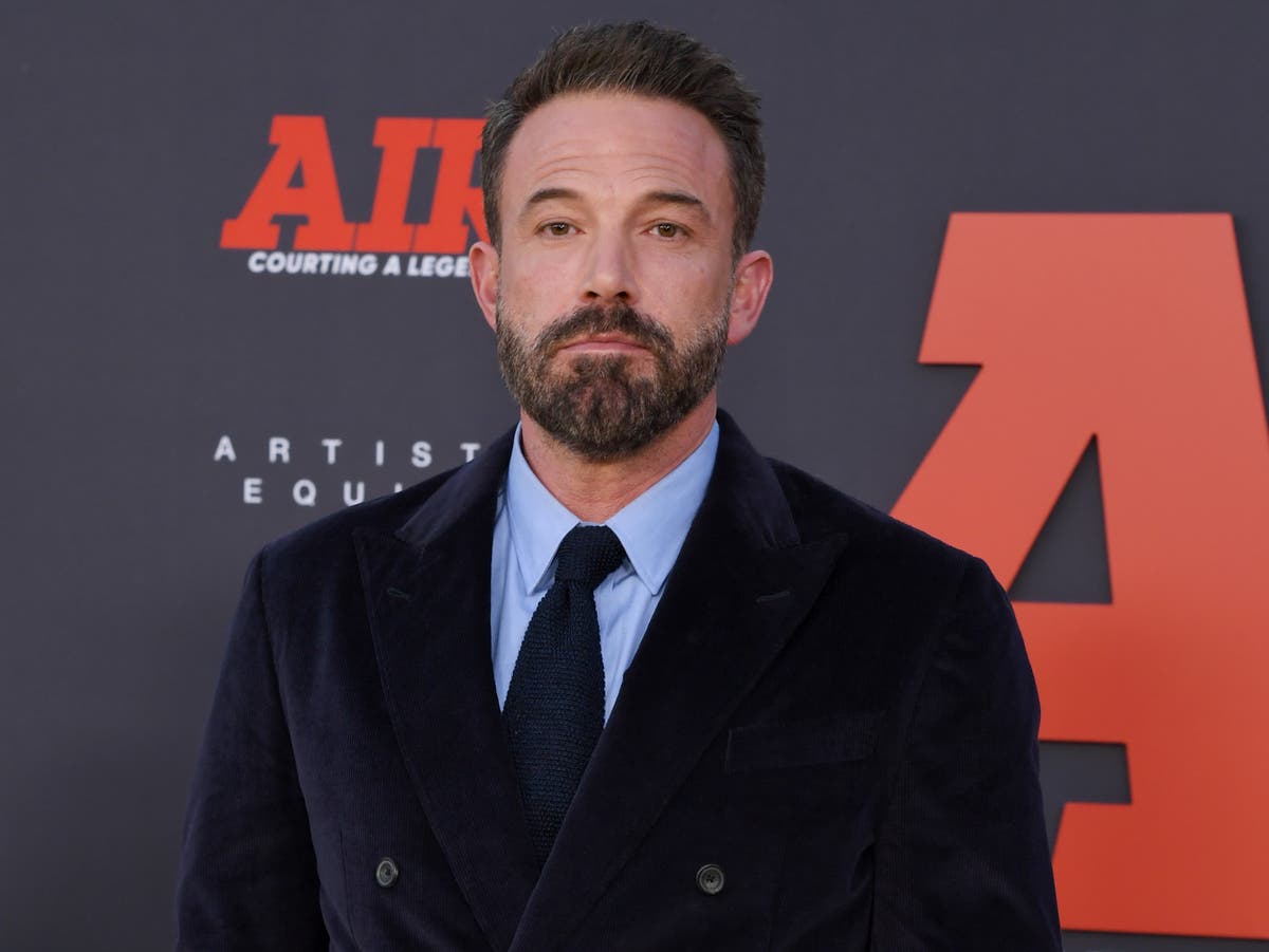 Ben Affleck hilariously embraces his viral sad face in new Dunkin’ Donuts commercial