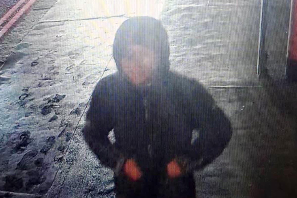 Clapham attack: Met Police release new CCTV images of suspect Abdul Ezedi