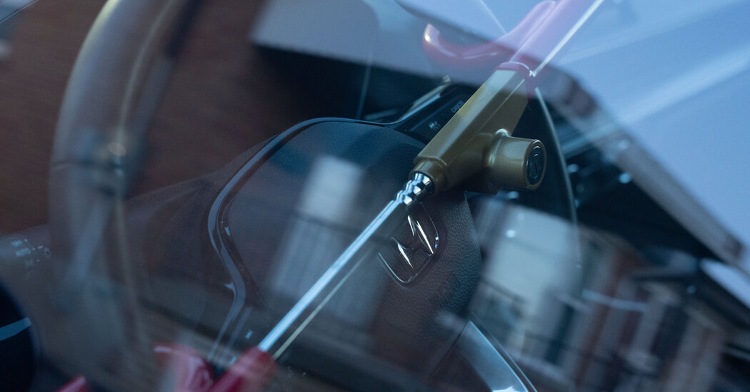 For Car Thieves, Toronto Is a ‘Candy Store,’ and Drivers Are Fed Up