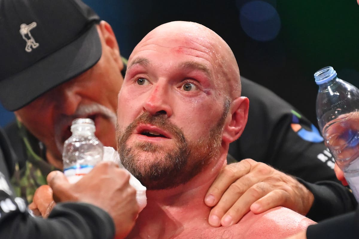 Tyson Fury ‘devastated’ as injury derails Usyk fight on two weeks’ notice