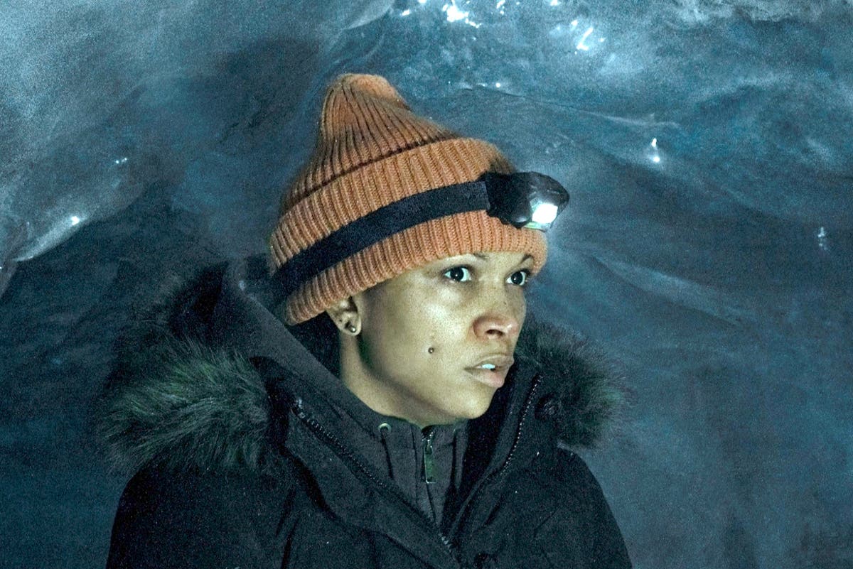 What happens to Navarro at the end of True Detective: Night Country?