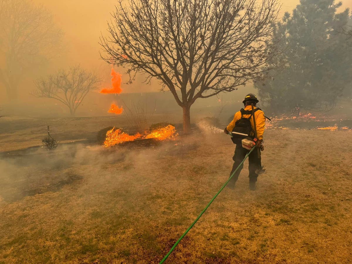 Texas fire live updates: Dry weather to intensify state’s largest wildfire