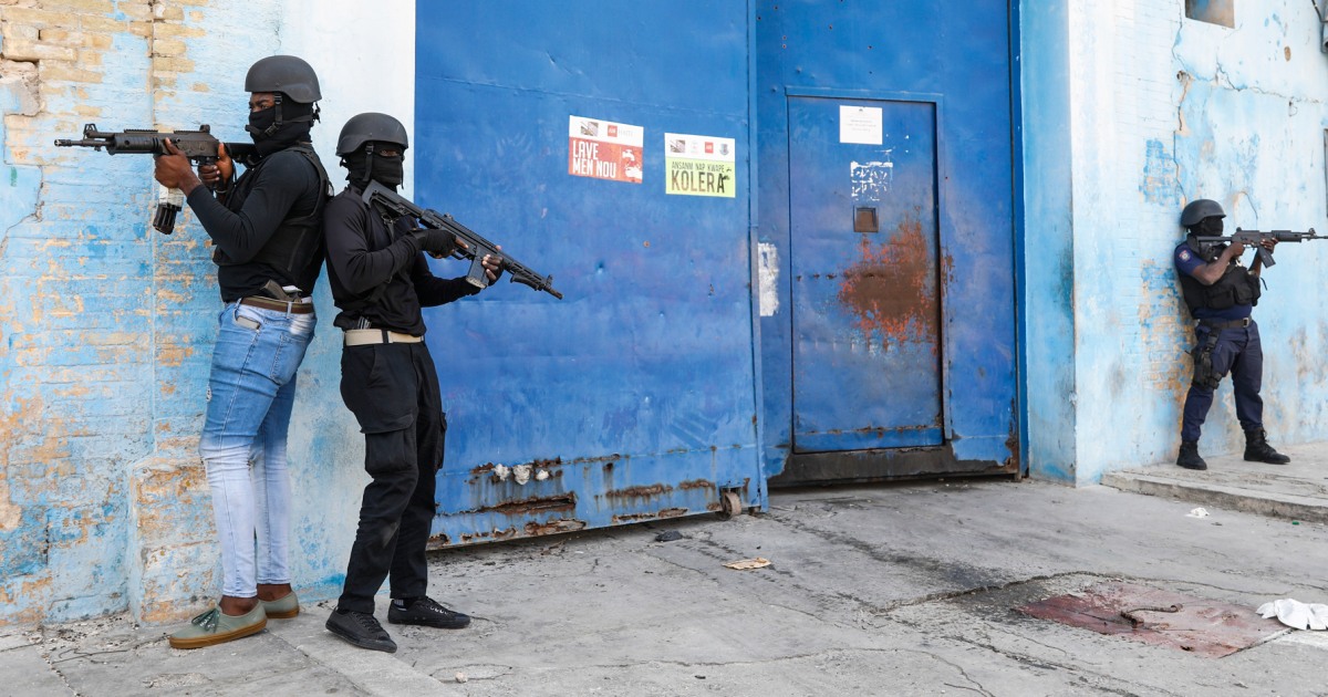 Looting is on the rise in Haiti. Among the victims: UNICEF and Guatemala’s consul